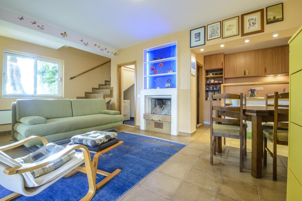 Celtis Apartment 米利尼 客房 照片